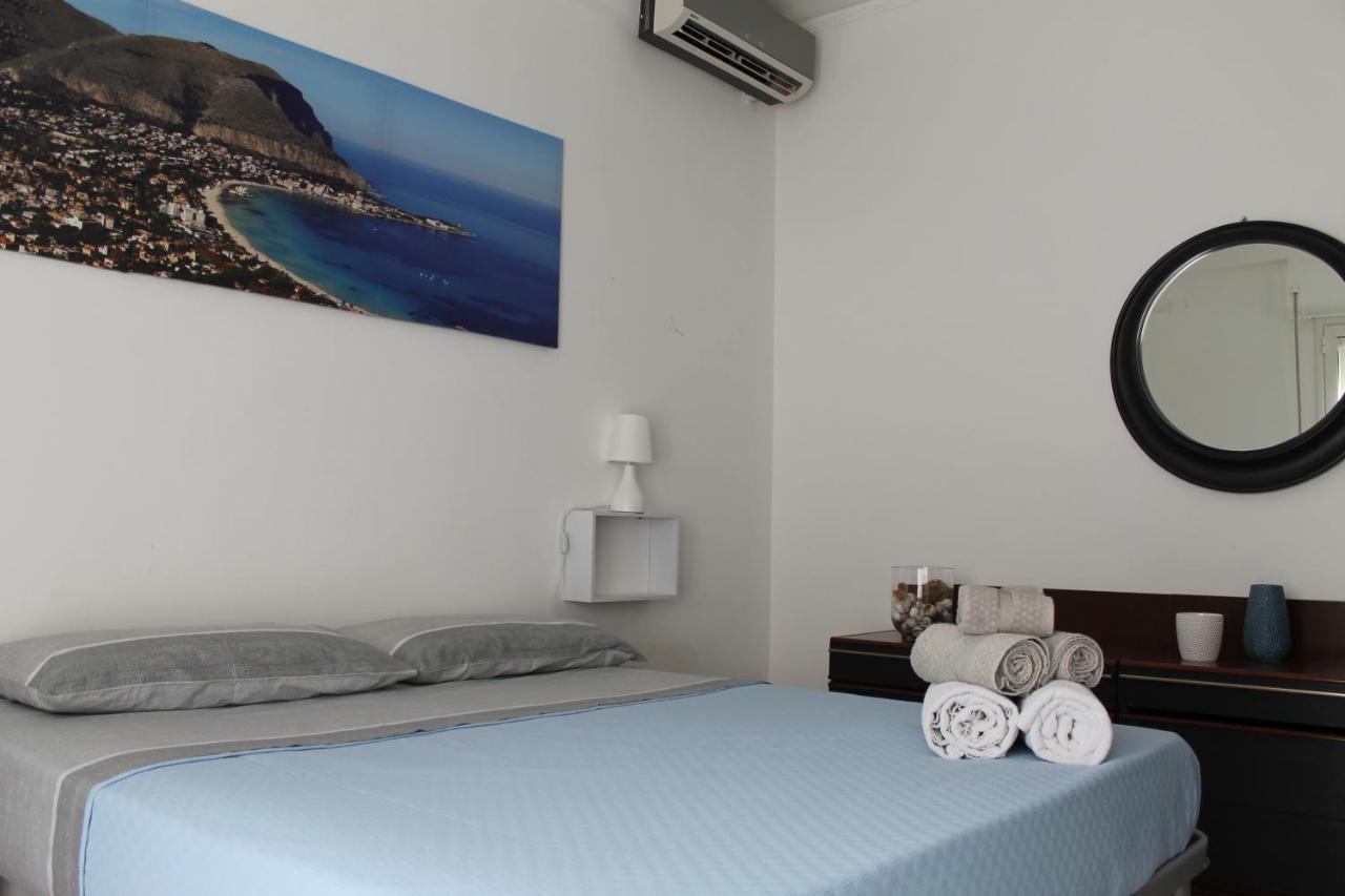 Casa Vacanza Peppino! Palermo Exteriör bild